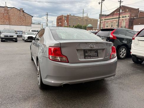 Used 2011 Scion tC FWD image 4
