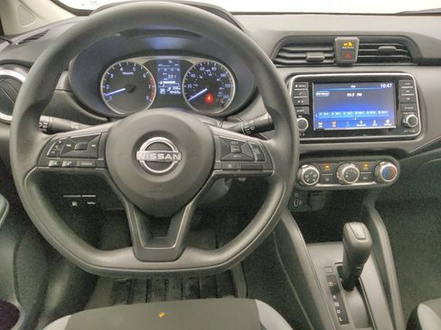 Used 2025 Nissan Versa S FWD image 22