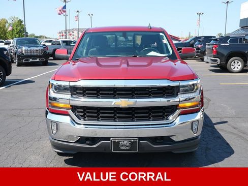 Used 2018 Chevrolet Silverado 1500 LT w/ All Star Edition AWD/4WD image 3