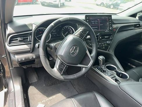 Used 2024 Toyota Camry XLE image 11