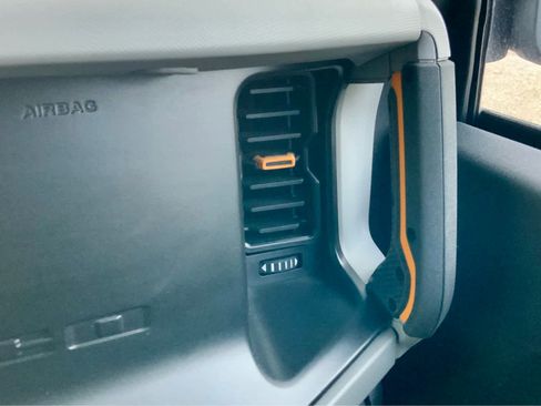 Used 2022 Ford Bronco Badlands image 51