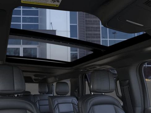 New 2026 Lincoln Navigator L Reserve AWD/4WD image 21