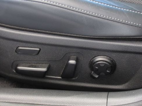 Used 2019 Kia Stinger GT2 AWD/4WD image 12