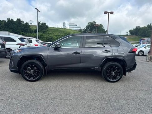 Used 2023 Toyota RAV4 XSE AWD/4WD image 3