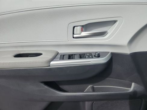 New 2026 Toyota Sienna XLE image 19
