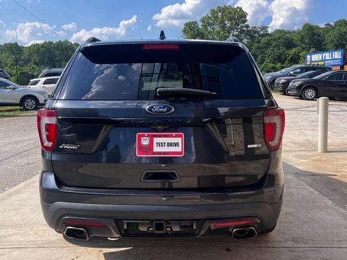 Used 2017 Ford Explorer Sport w/ Equipment Group 401A AWD/4WD image 5