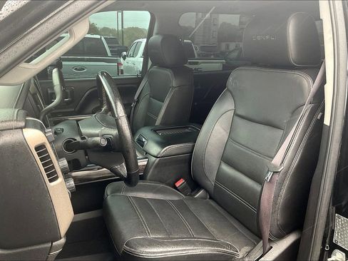 Used 2016 GMC Sierra 3500 Denali w/ Duramax Plus Package image 19