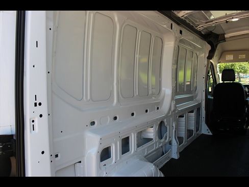 Used 2023 Ford Transit 250 Medium Roof image 11