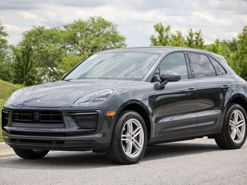 Used 2023 Porsche Macan Turbo AWD/4WD image 22