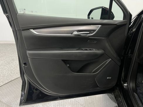 Used 2018 Cadillac XT5 Premium Luxury image 16