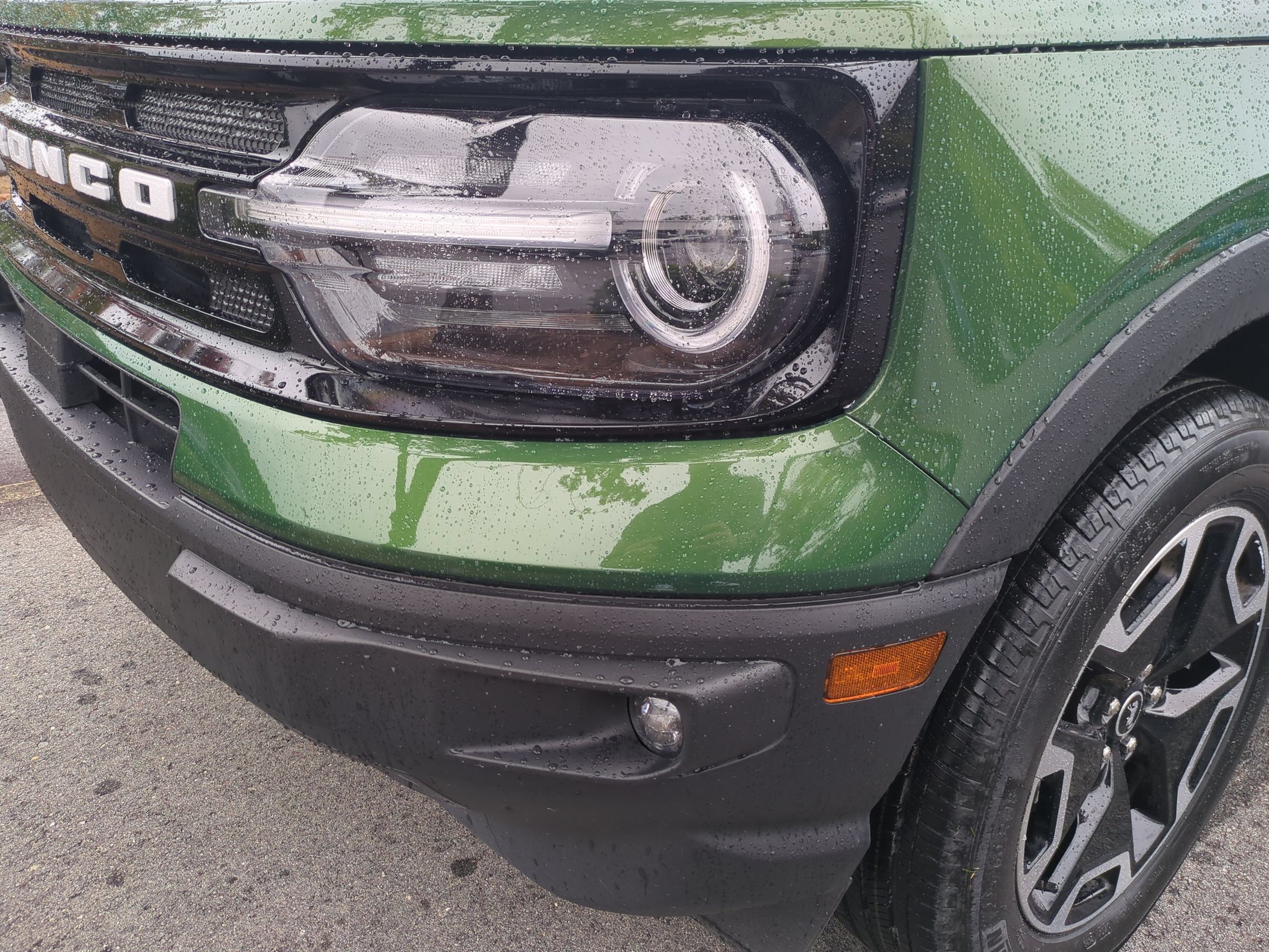 Used 2024 Ford Bronco Sport Outer Banks w/ Tech Package AWD/4WD image 8