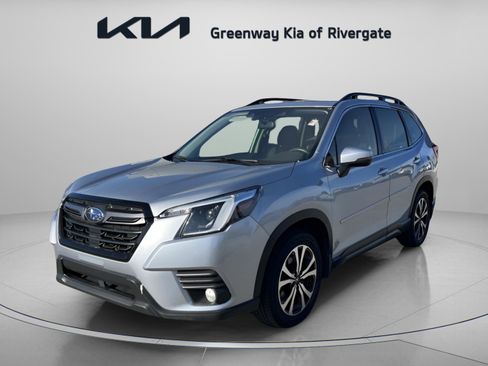 Used 2022 Subaru Forester Limited image 3