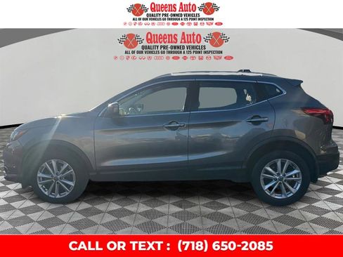Used 2019 Nissan Rogue Sport SV image 3