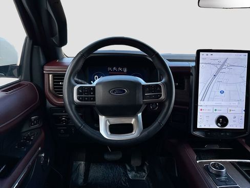 Used 2024 Ford Expedition Limited RWD image 24
