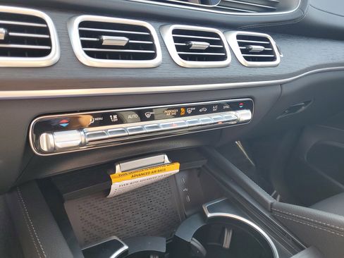 Certified 2026 Mercedes-Benz GLS 450 4MATIC image 24