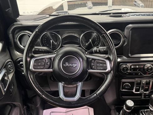 Used 2021 Jeep Wrangler Unlimited Sahara w/ Cold Weather Group image 27