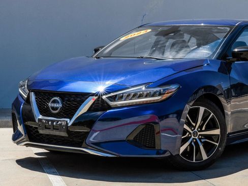 Used 2023 Nissan Maxima SV w/ Floor Mat Group FWD image 7