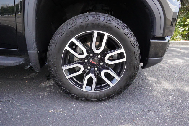 Used 2024 GMC Sierra 1500 AT4 w/ Technology Package AWD/4WD image 37