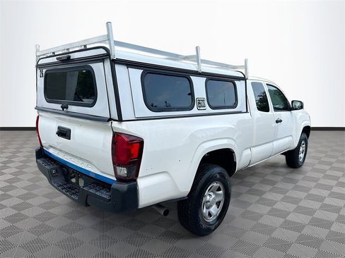 Used 2021 Toyota Tacoma SR image 8