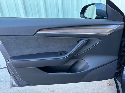 Used 2022 Tesla Model 3 Performance image 13