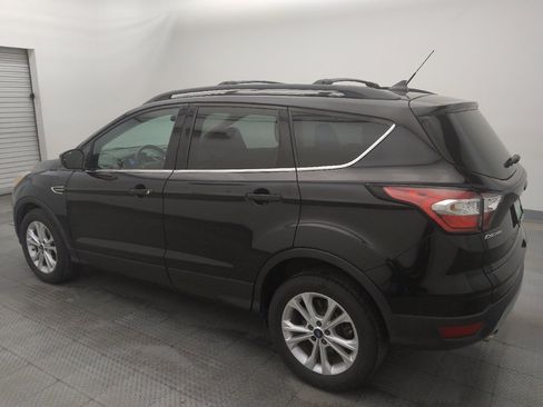 Used 2018 Ford Escape SE w/ SE Sync 3 Package FWD image 3