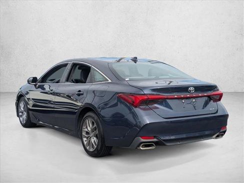Used 2019 Toyota Avalon XLE image 8