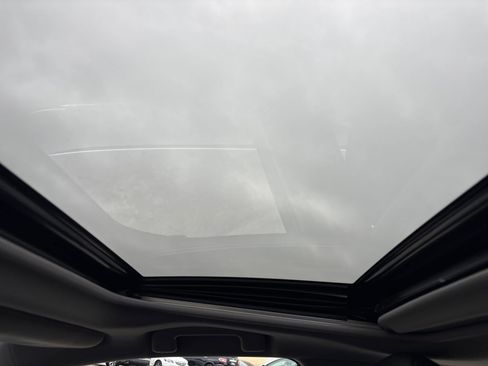 Used 2023 Toyota Camry SE w/ Convenience Package image 21