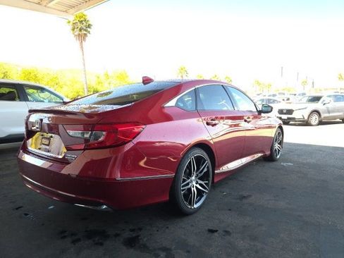 Used 2022 Honda Accord Touring image 7