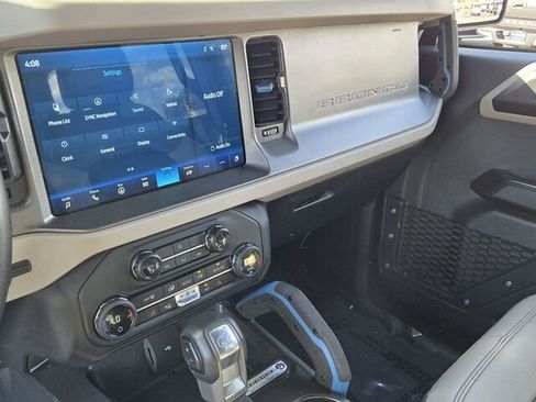 Certified 2024 Ford Bronco Wildtrak image 22