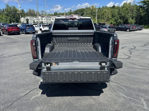 New 2026 GMC Sierra 2500 AT4 w/ Technology Package AWD/4WD image 12