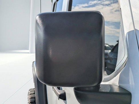 Certified 2019 Jeep Wrangler Unlimited Rubicon w/ Steel Bumper Group image 10