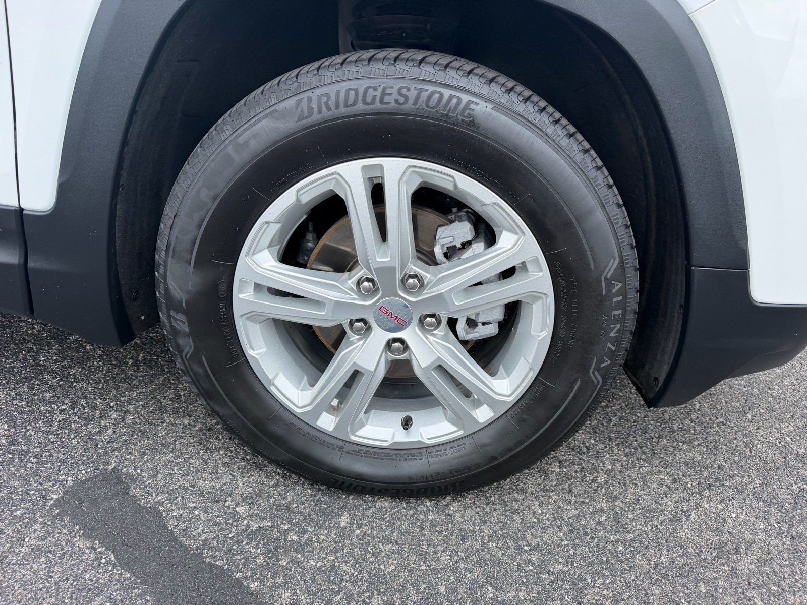 Used 2024 GMC Terrain SLE AWD/4WD image 21