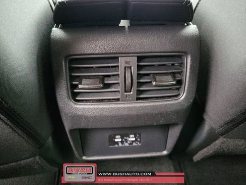 Used 2024 Nissan Rogue SV image 13