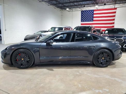 Used 2022 Porsche Taycan GTS image 14