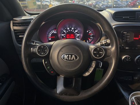 Used 2014 Kia Soul + FWD image 23