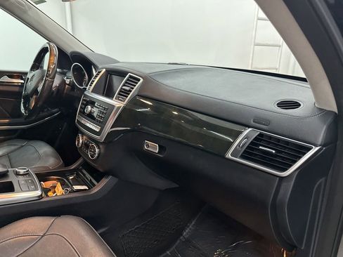 Certified 2016 Mercedes-Benz GL 550 4MATIC image 27
