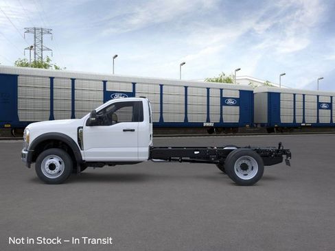 New 2026 Ford F450 XL w/ XL Chrome Package image 4