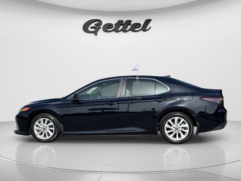 Used 2023 Toyota Camry LE w/ Convenience Package FWD image 8