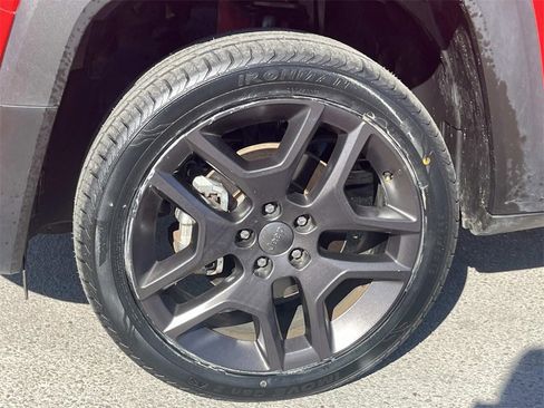 Used 2022 Jeep Renegade Latitude image 9