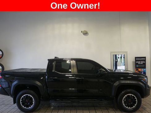 Certified 2024 Toyota Tacoma TRD Off-Road AWD/4WD image 2