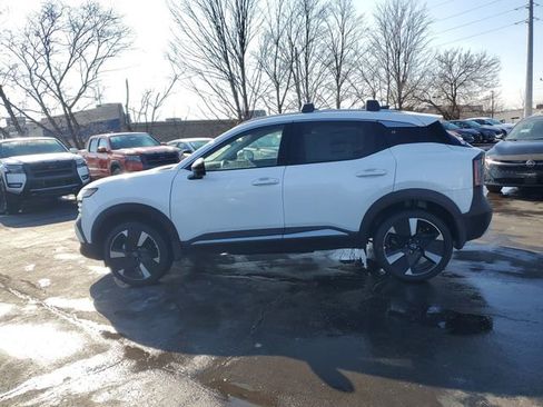 New 2026 Nissan Kicks SR w/ Cold Weather Package image 4