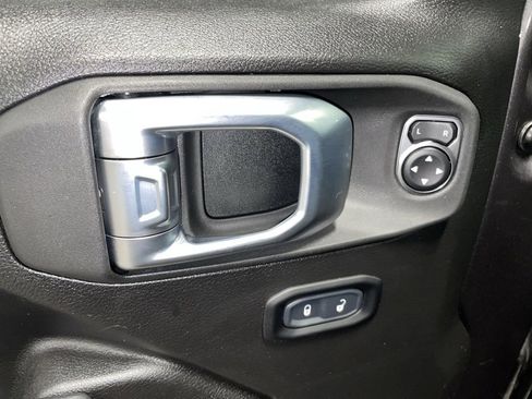 Used 2023 Jeep Gladiator Sport S image 12