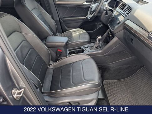 Used 2022 Volkswagen Tiguan SEL R-Line AWD/4WD image 32