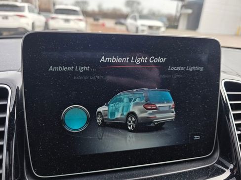 Used 2019 Mercedes-Benz GLS 550 4MATIC image 4