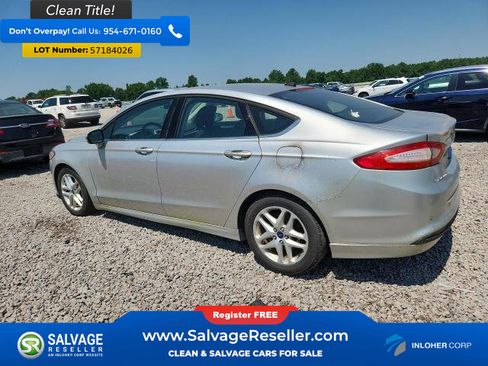 Used 2015 Ford Fusion SE FWD image 3