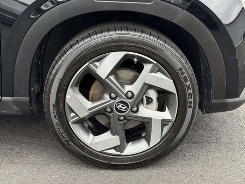 Used 2025 Hyundai Venue SEL FWD image 26
