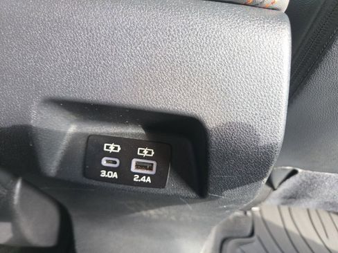 Certified 2024 Subaru Crosstrek 2.5i Limited w/ Crosstrek Mirror Package image 26