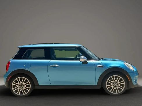 Used 2015 MINI Cooper 2-Door Hardtop FWD image 2