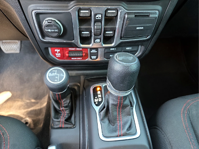 Used 2021 Jeep Wrangler Unlimited Rubicon AWD/4WD image 25
