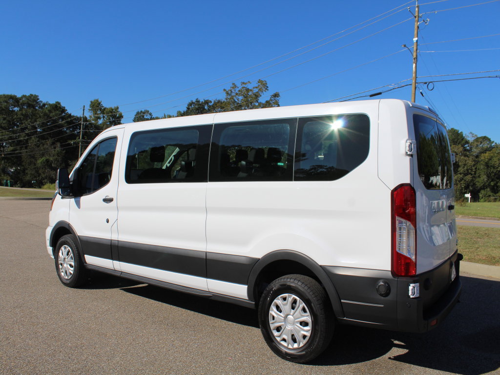 Used 2024 Ford Transit 350 XLT RWD image 7